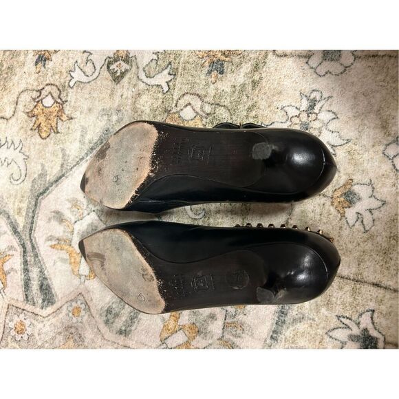 STUART WEITZMAN GOLD STUD KITTEN HEEL BLACK PUMPS - Picture 9 of 12